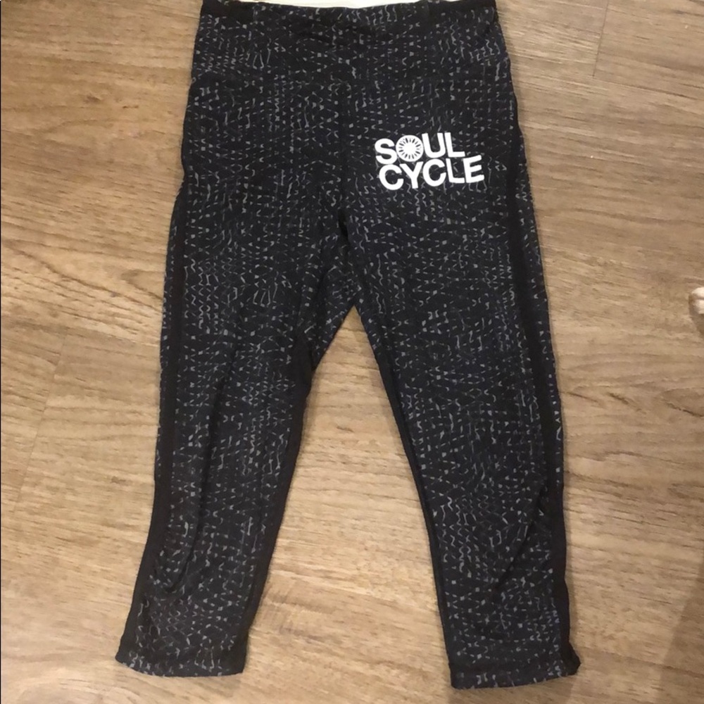 Lululemon x Soulcycle crop Gray x Black